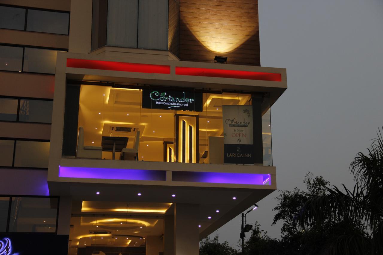 Regenta Inn Larica Колката Екстериор снимка
