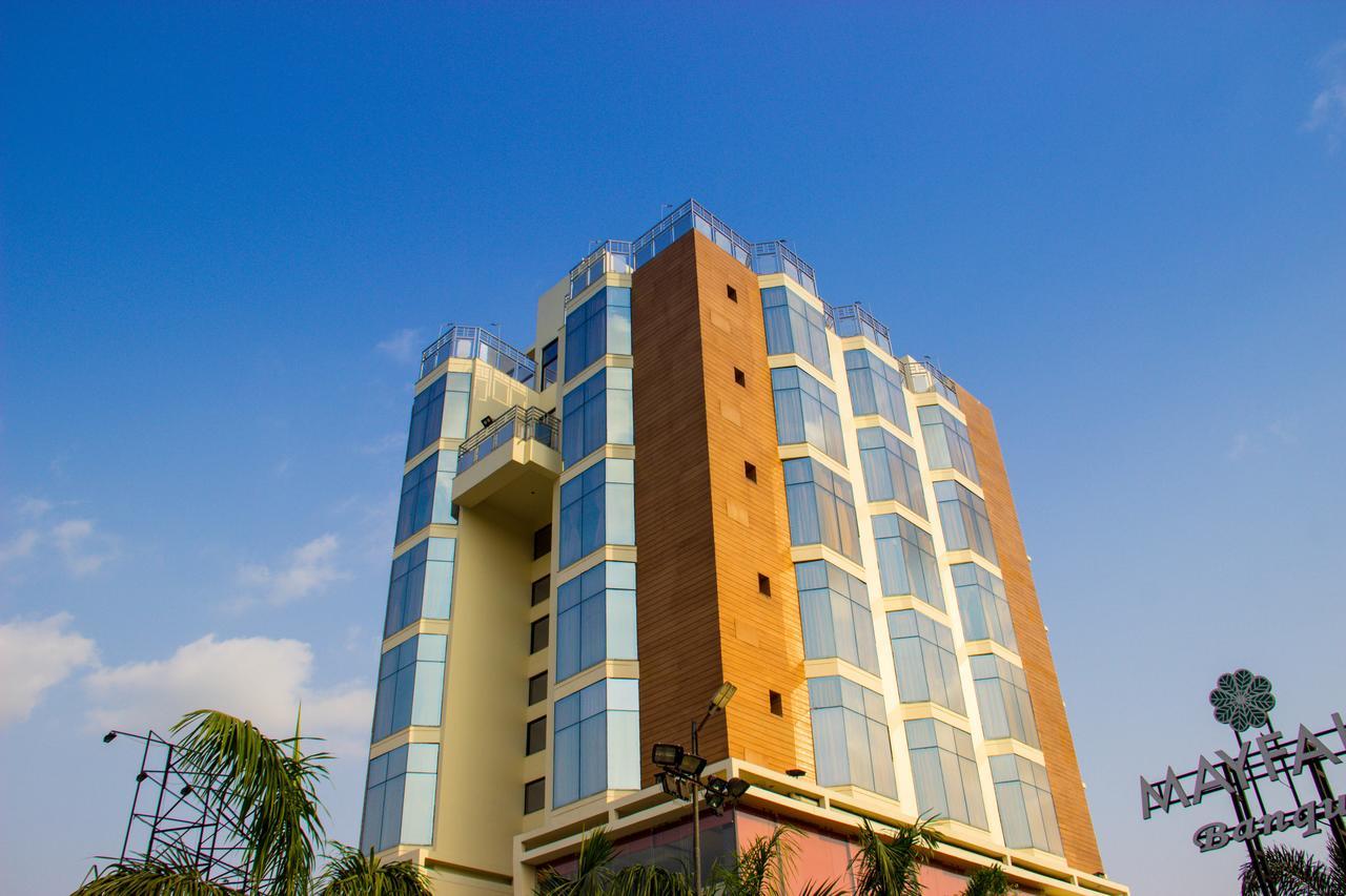 Regenta Inn Larica Колката Екстериор снимка